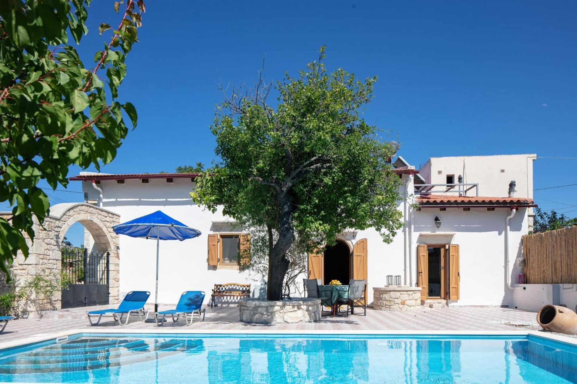 Silver Gem Villa With Private Pool Gerani Chanion Exteriör bild