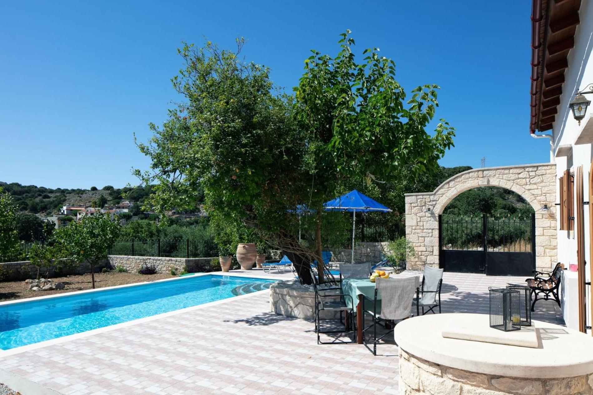 Silver Gem Villa With Private Pool Gerani Chanion Exteriör bild