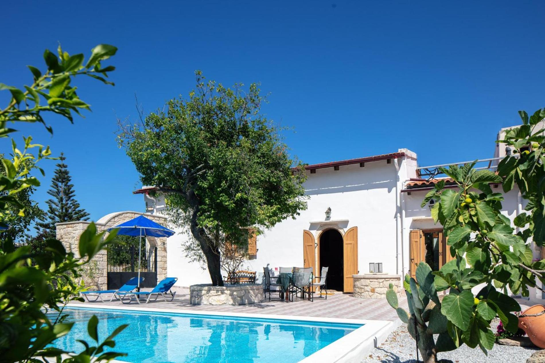 Silver Gem Villa With Private Pool Gerani Chanion Exteriör bild